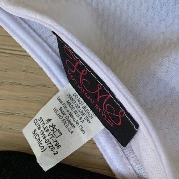 Long-sleeve asymmetrical cropped back top - Picture 8 of 8